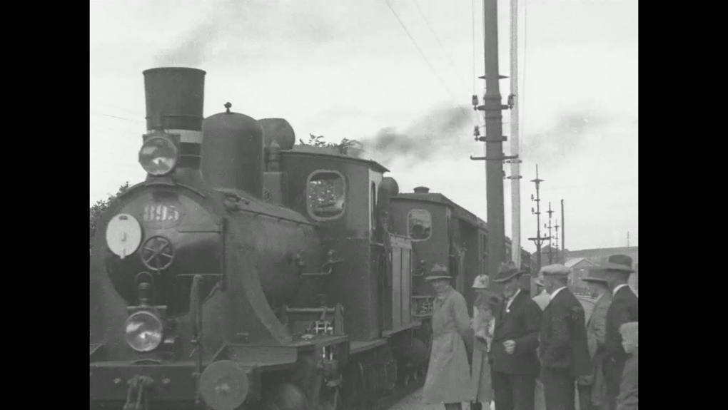  Tog ankommer til Skørping Station