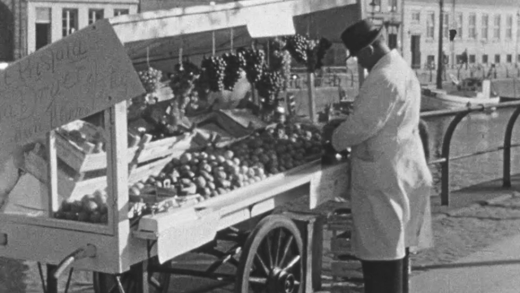 Fiskekoner og fiskere ved Gammel Strand